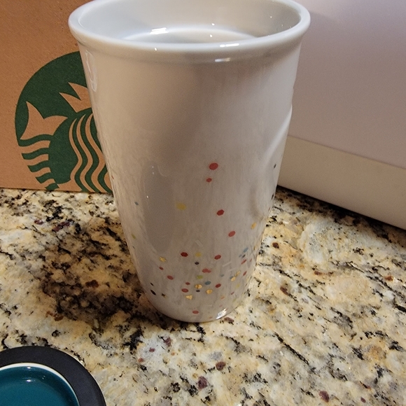 Starbucks Best Day Ever 10oz with green lid - Picture 9 of 10